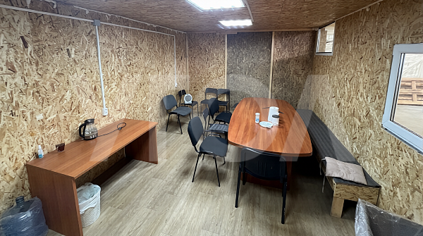 Теплые склады  1500  м2